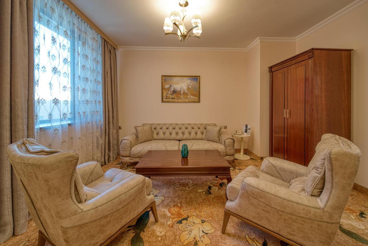 Residence Konstantina Palace Kazanlŭk Exteriér fotografie